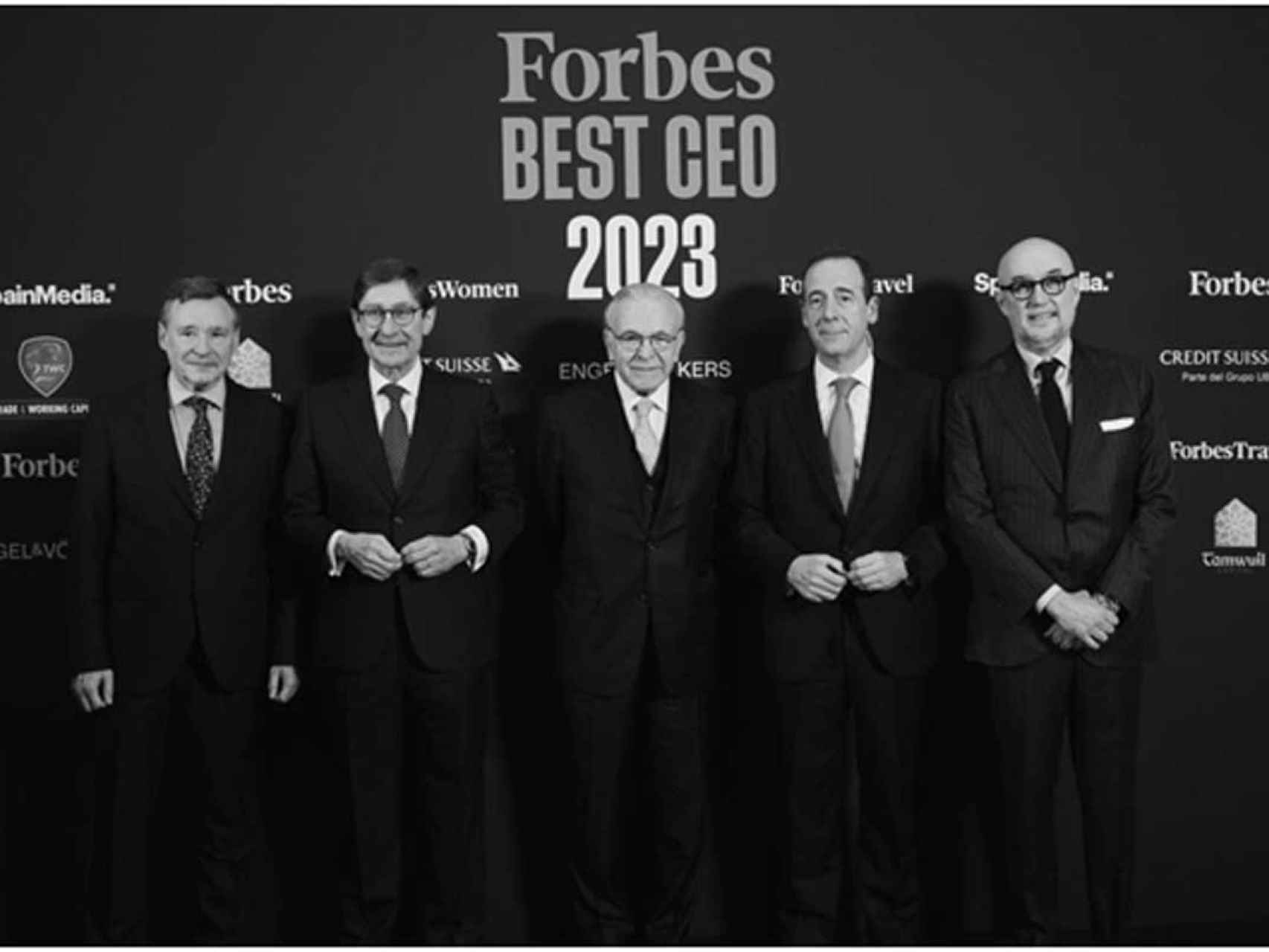 Isidre Fainé (en el centro de la imagen), premio Forbes al mejor CEO español de 2023