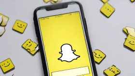 Móvil con la aplicación Snapchat