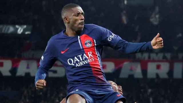 Ousmane Dembelé festeja pletórico su gol al Barça en París