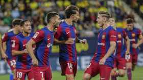 Los jugadores del Barça celebran el gol de Joao Félix contra el Cádiz
