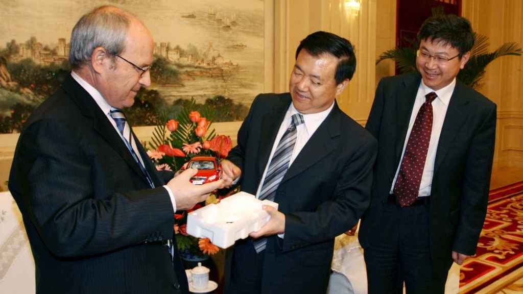 El 'expresident' José Montilla en China con el entonces presidente de Chery