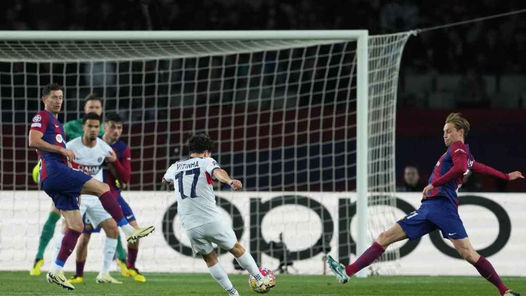 Vitinha anota el segundo gol del PSG en Montjuïc