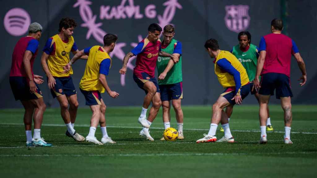 Los jugadores del Barça, en un entrenamiento tras la eliminación de Champions