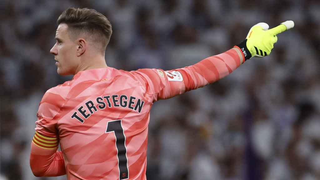 Ter Stegen, durante el Real Madrid-Barça de Liga