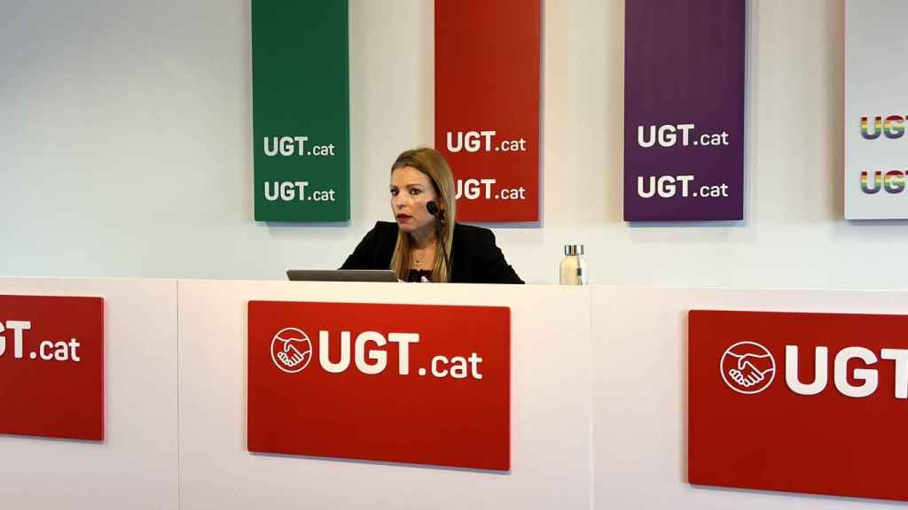 Núria Gilgado, responsable de política sindical de UGT Catalunya, presenta los resultados del informe sobre siniestralidad laboral