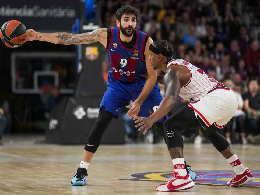 Ricky Rubio dirige un ataque del Barça de basket contra Olympiakos