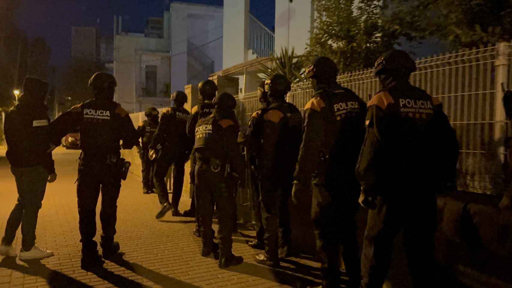 Dispositivo de Mossos contra una banda de narcotraficantes en Tarragona