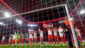Los futbolistas del Bayern festejan la clasificación a semifinales de Champions