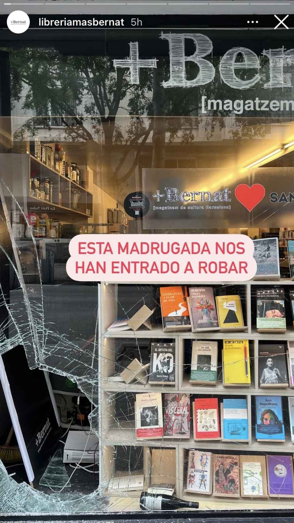 La librería +Bernat, de la que es socia Mercerdes Milà, tras el robo
