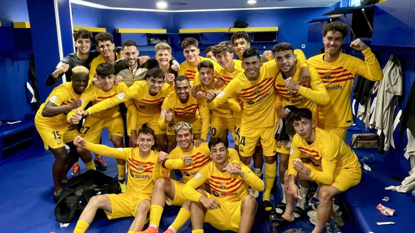 El Barça B de Rafa Márquez celebra la victoria en casa de la Ponferradina
