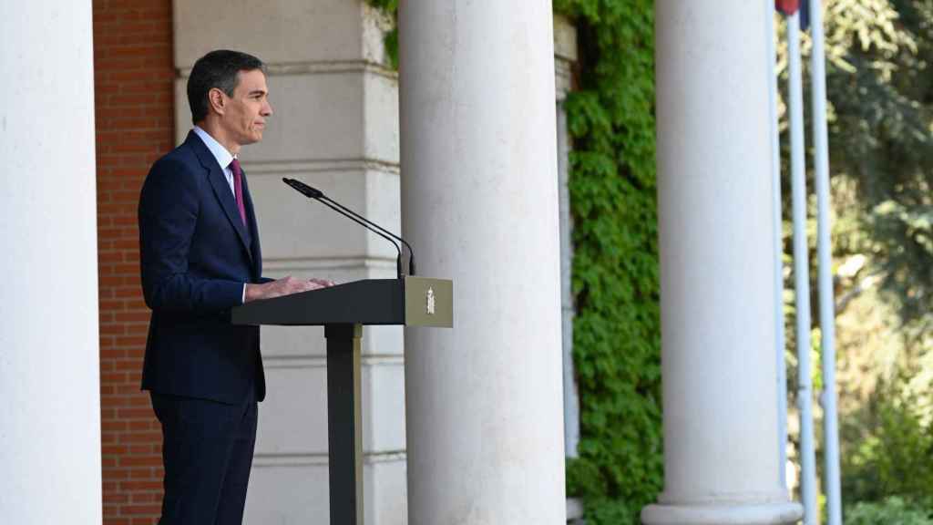 Pedro Sánchez comparece para informar de que seguirá al frente del Gobierno