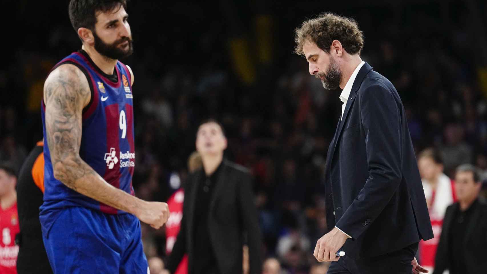 Rubio y Grimau, decepcionados en el Palau tras la derrota del Barça ante Olympiacos