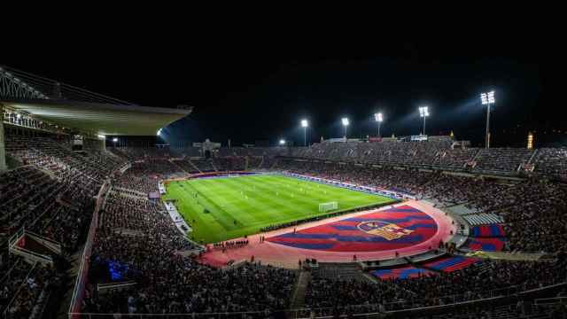 El estadio de Montjuïc durante un partido del Barça en la Liga