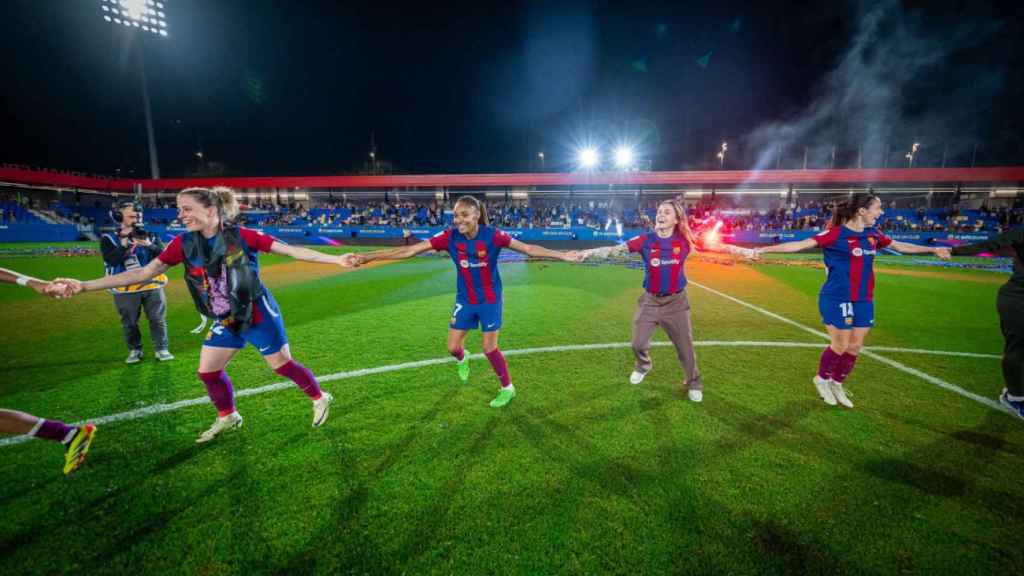 El Barça Femenino celebra la conquista del título de Liga F