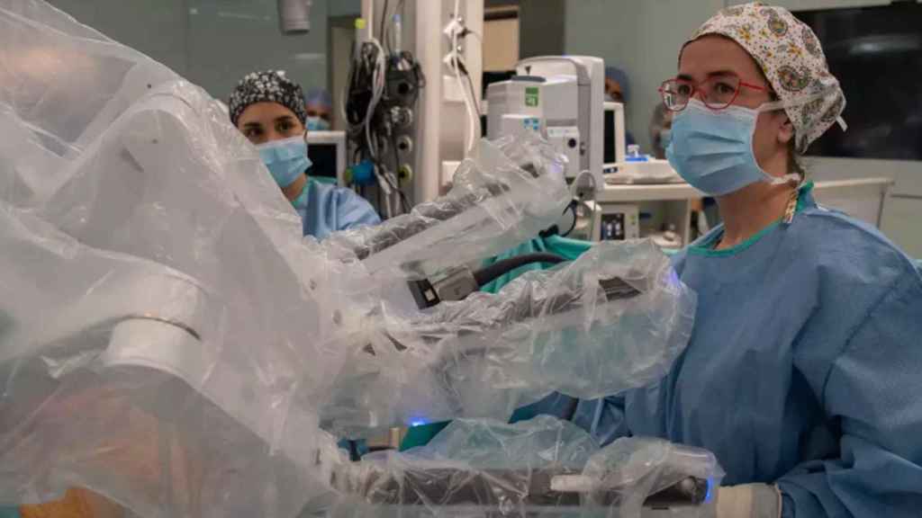 Trasplante de riñón realizado con robot de cirugía