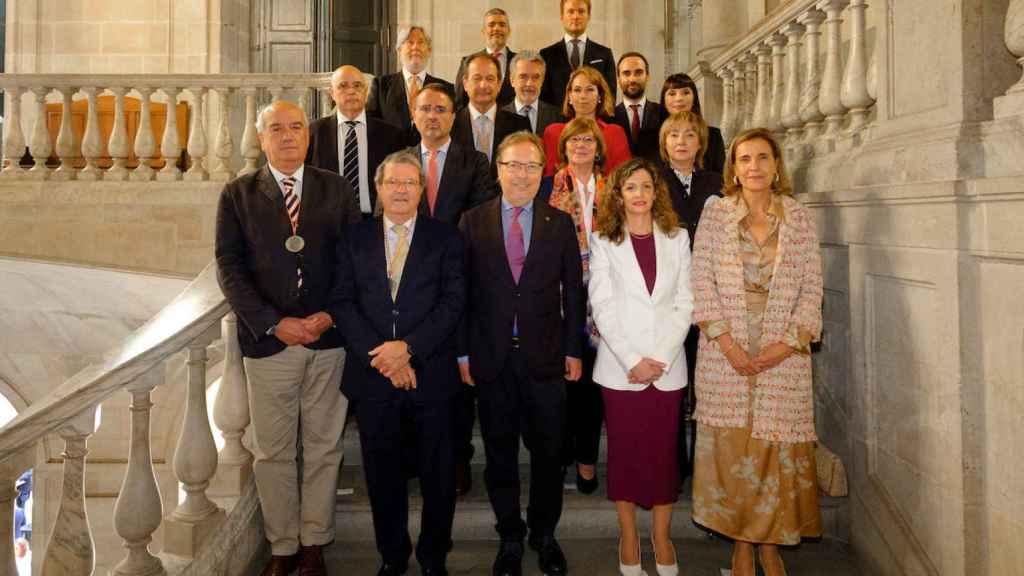 El Consejo de los Veinte en su puesta de largo en el Consulat de Mar