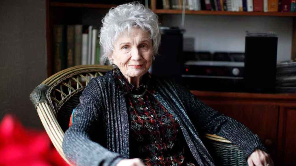 La escritora canadiense Alice Munro