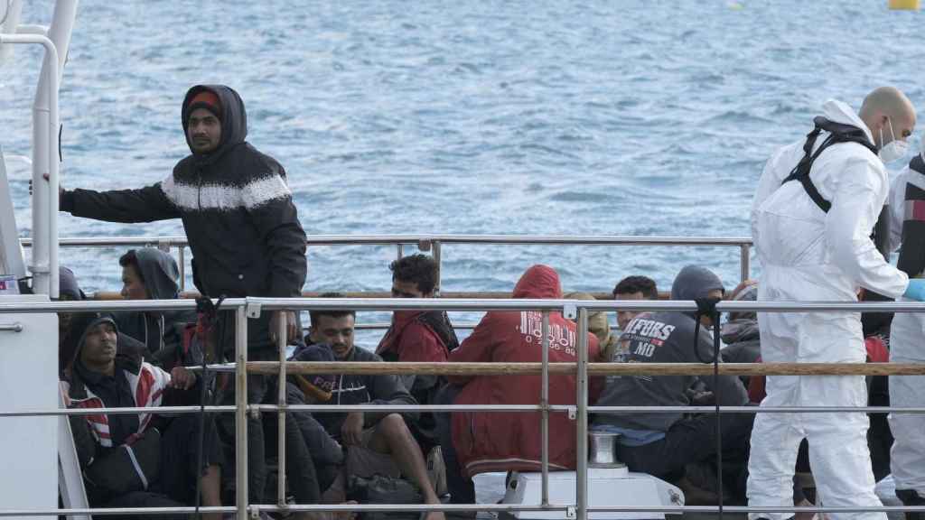 Migrantes rescatados en el mar