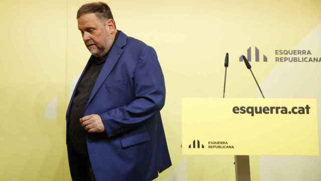 El presidente de ERC, Oriol Junqueras, llega a una rueda de prensa, en la sede de ERC, a 16 de mayo de 2024, en Barcelona.