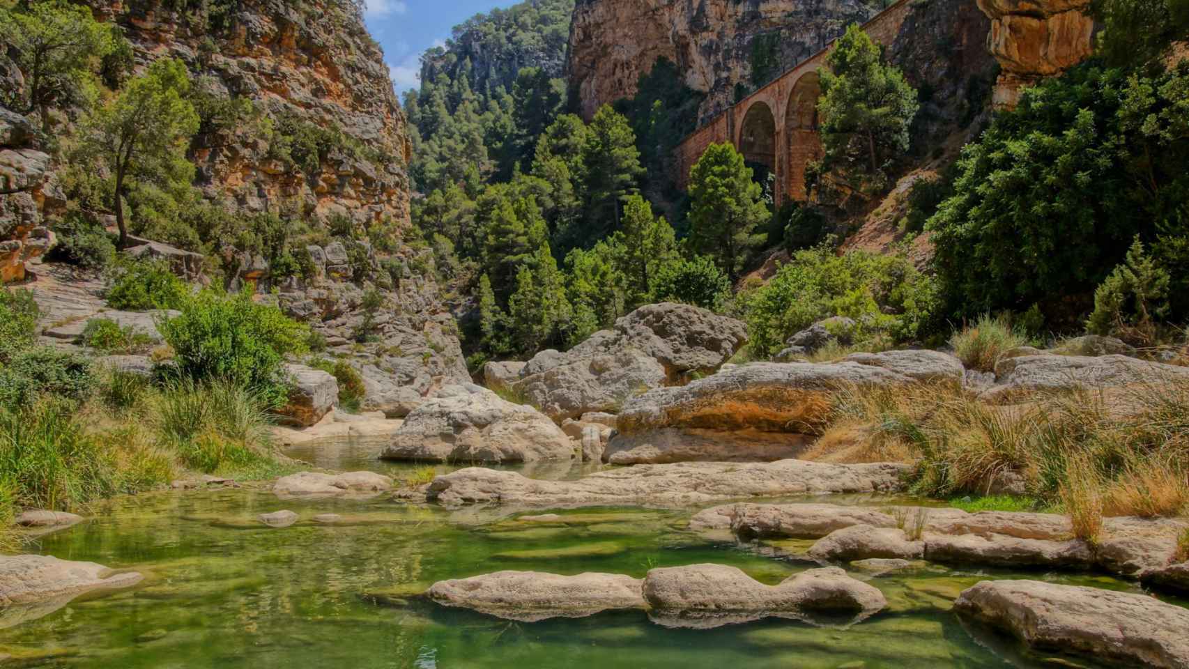 Piscina natural de Canaletes