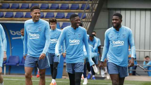 Todibo, Dembelé y Umtiti, en un entrenamiento del Barça