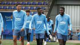 Todibo, Dembelé y Umtiti, en un entrenamiento del Barça