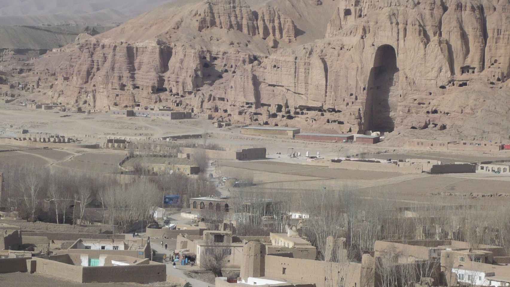 Vestigios arqueológicos en el Valle de Bamiyán, destruidos por el régimen talibán