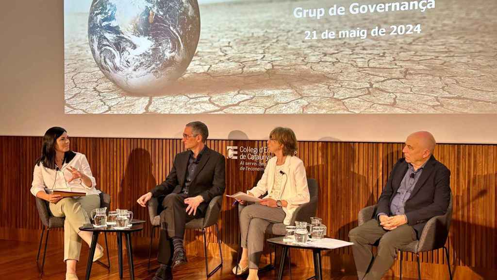 Debate organizado por el Observatorio Intercolegial del Agua en el Colegio de Economistas de Cataluña