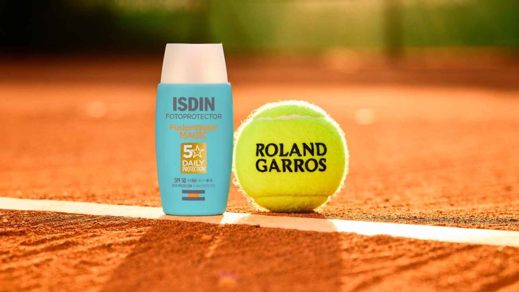 Roland Garros ha escogido a ISDIN como su fotoprotector oficial para concienciar y prevenir el cáncer de piel tanto entre los tenistas como entre los asistentes al torneo