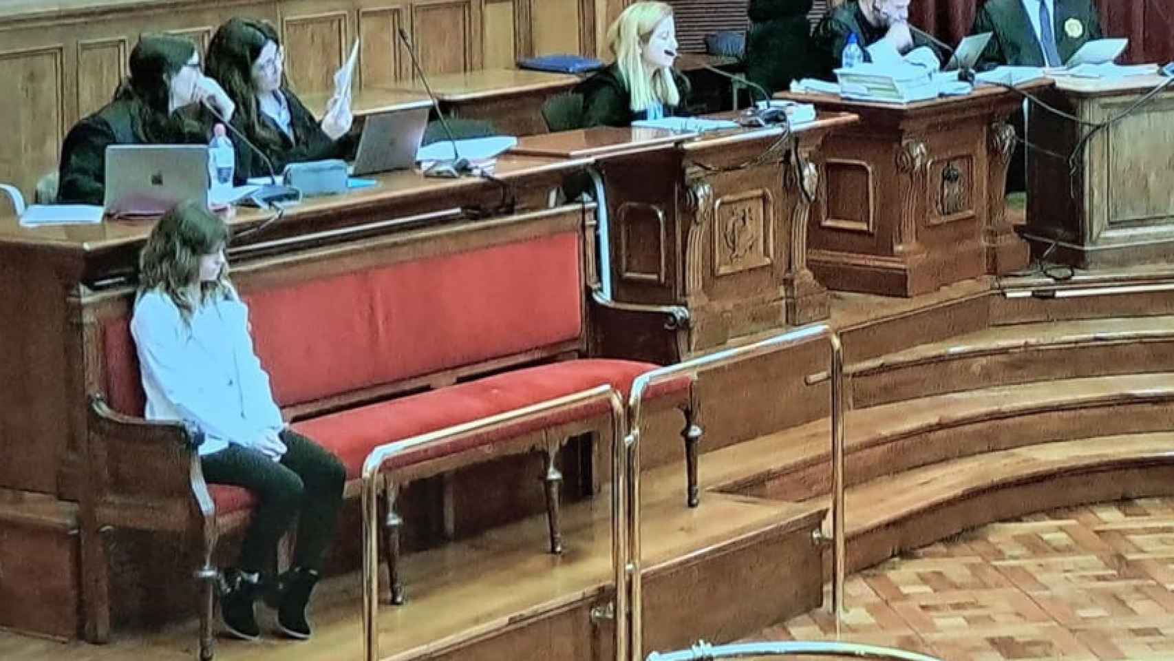 Cristina, la acusada de matar a su hija en Sant Joan Despí, en sede judicial