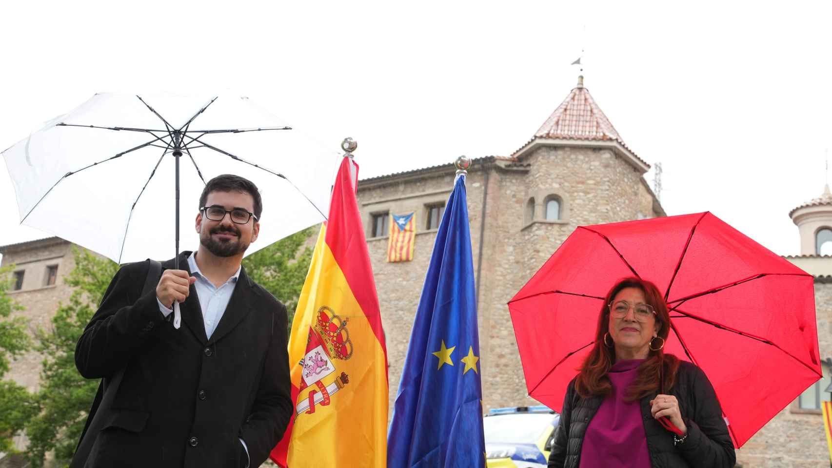 Guillermo del Valle y Soraya Rodríguez, candidatos de Izquierda Española en las elecciones europeas, en Ripoll