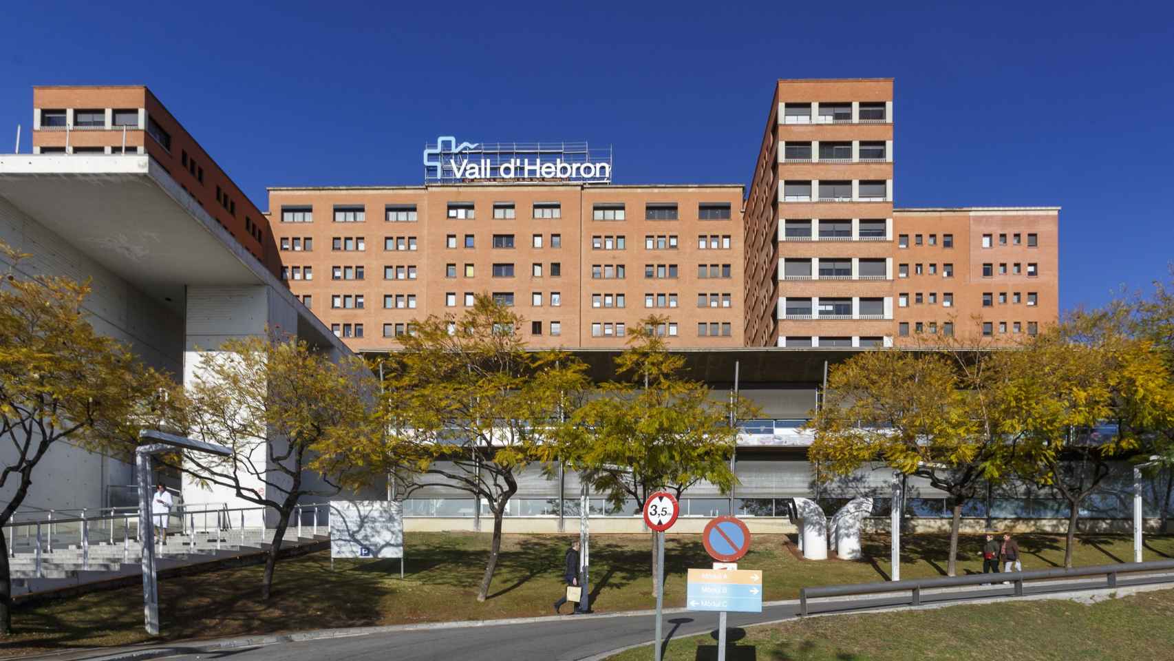 Fachada del hospital Vall d’Hebron de Barcelona