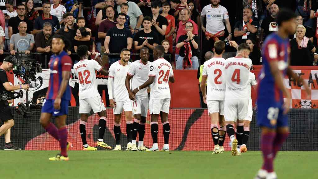 El Sevilla celebra el empate contra el Barça