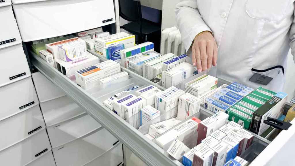 Medicamentos en una farmacia