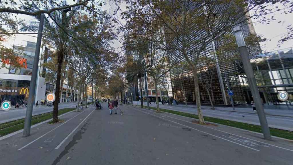 Avenida Diagonal a la altura del Centro Comercial Glòries