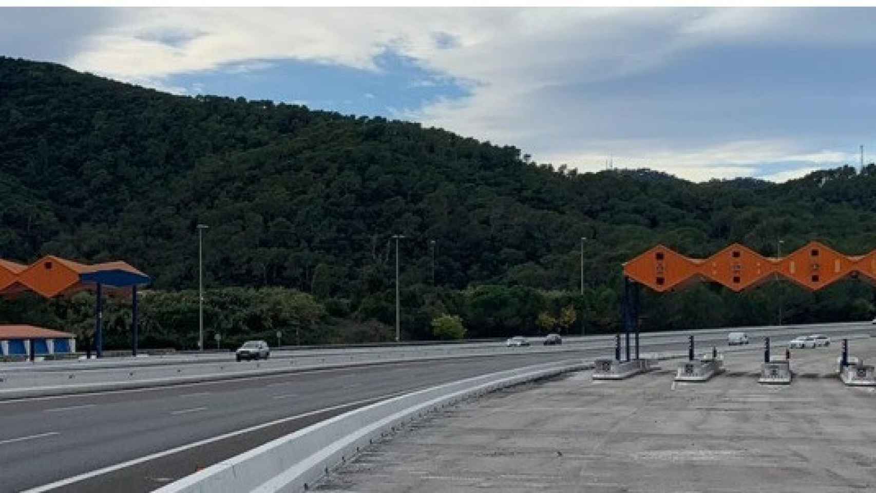 Autopista C-32 a su paso por el Maresme