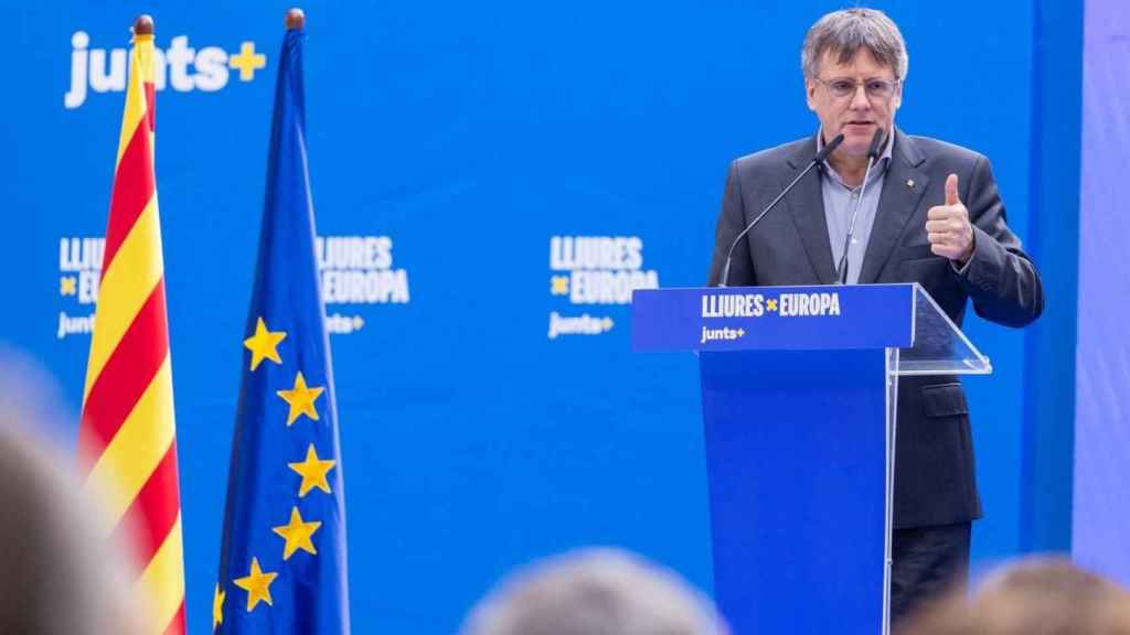 El expresidente de la Generalitat Carles Puigdemont en el mitin final de campaña de las elecciones europeas celebrado en Collioure (Francia)