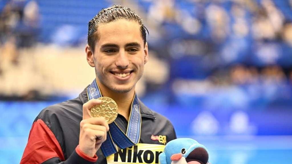 Dennis González, durante el Campeonato del Mundo de natación de Fukuoka 2023.