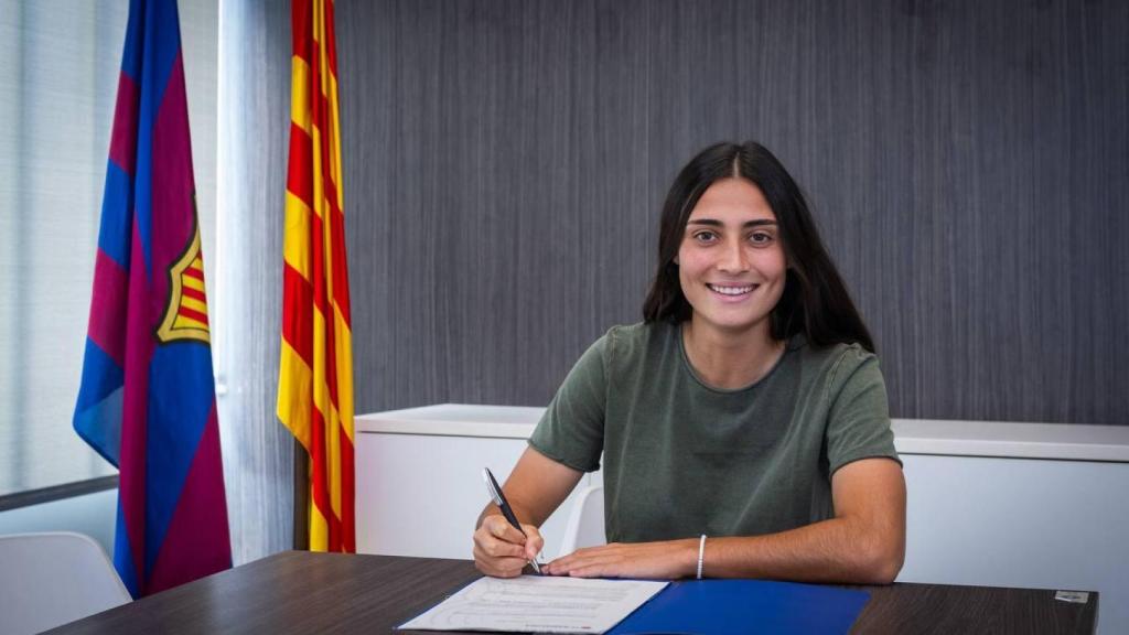 Alba Caño firma su renovación con el Barça Femenino