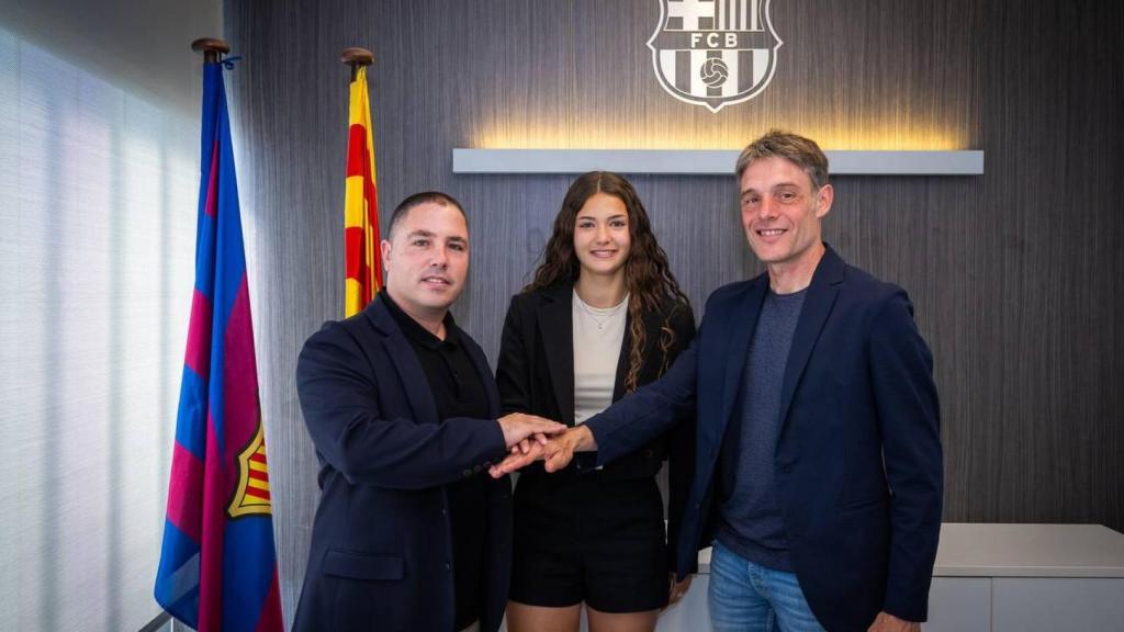 Maria Llorella firma la renovación con el Barça Femenino