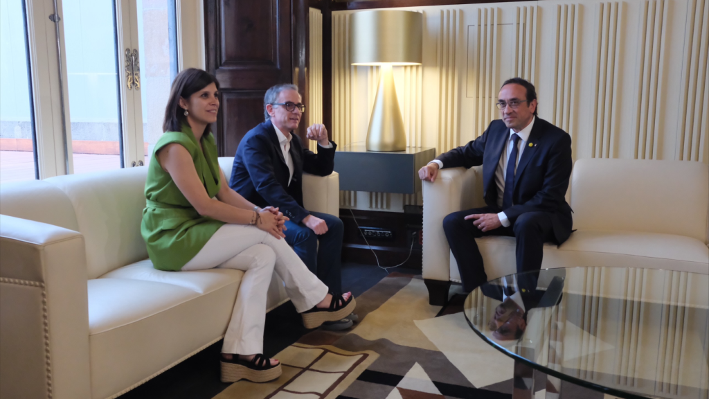 El presidente del grupo parlamentario de ERC Josep Maria Jové y la portavoz Marta Vilalta se reúnen con el presidente del Parlament Josep Rull