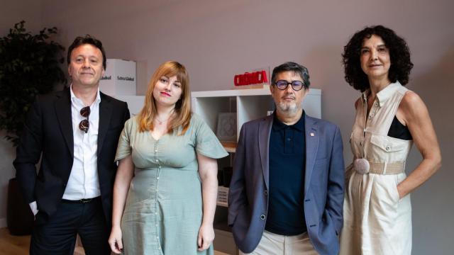 Víctor Sánchez (Librería Byron), Patricia Castro (Malpaso), Manel Manchón y Carmen Esteban (Crítica) en el debate de 'Letra Global'
