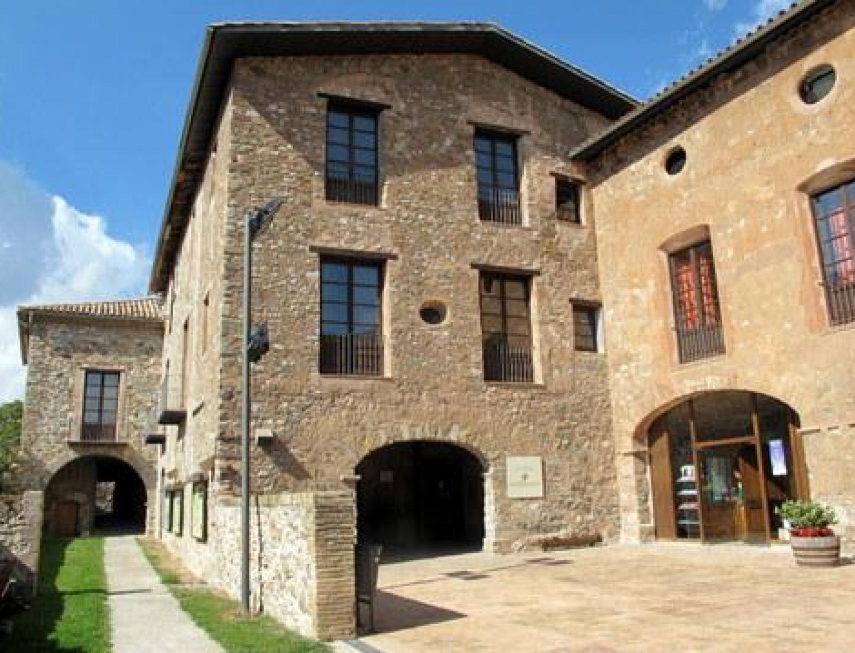 Castillo de Bagá o Palacio de los Barones de Pinós