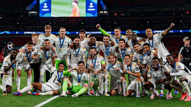 Los futbolistas del Real Madrid festejan la decimoquinta Champions