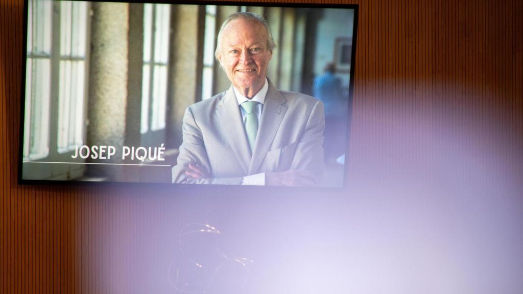 magen de exministro Josep Piqué en una televisión, durante la entrega a título póstumo del XII Premio Faes de la Libertad