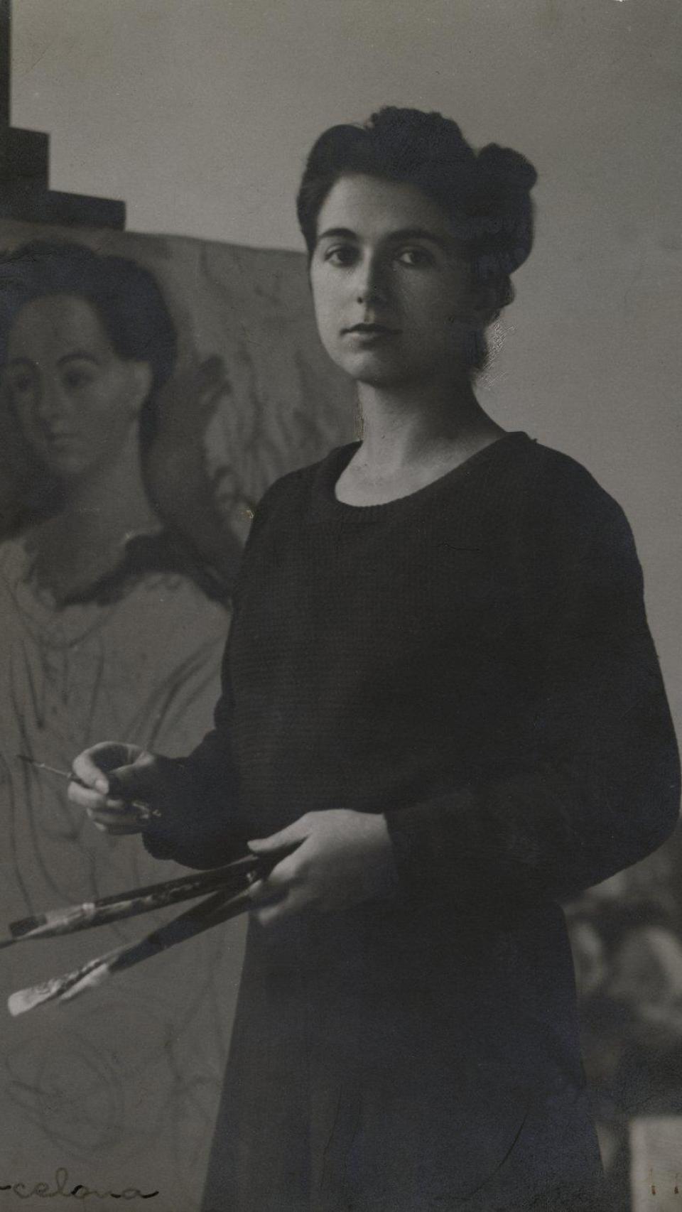 La pintora Rosario de Velasco, en una fotografía de los años veinte.
