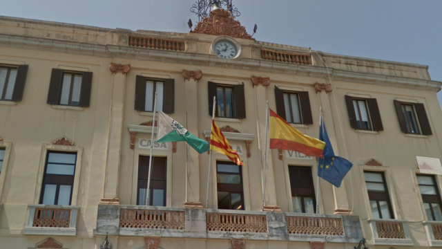 La fachada del ayuntamiento de Lloret de Mar (Girona)