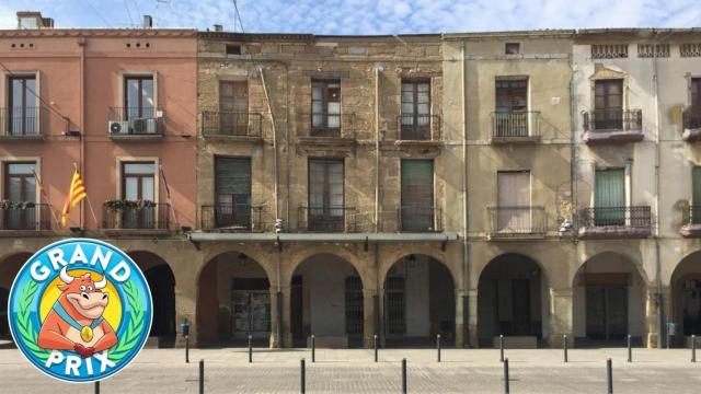 Creación con unas casas del núcleo histórico de Almacelles
