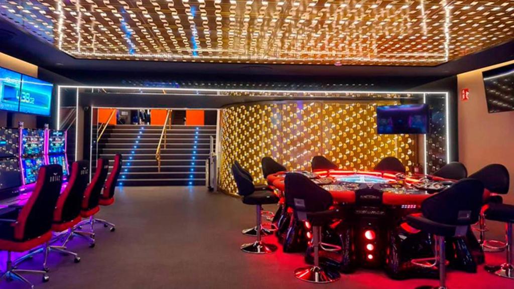 La sala Bingo Billares de Barcelona de la compañía familiar RV Grup