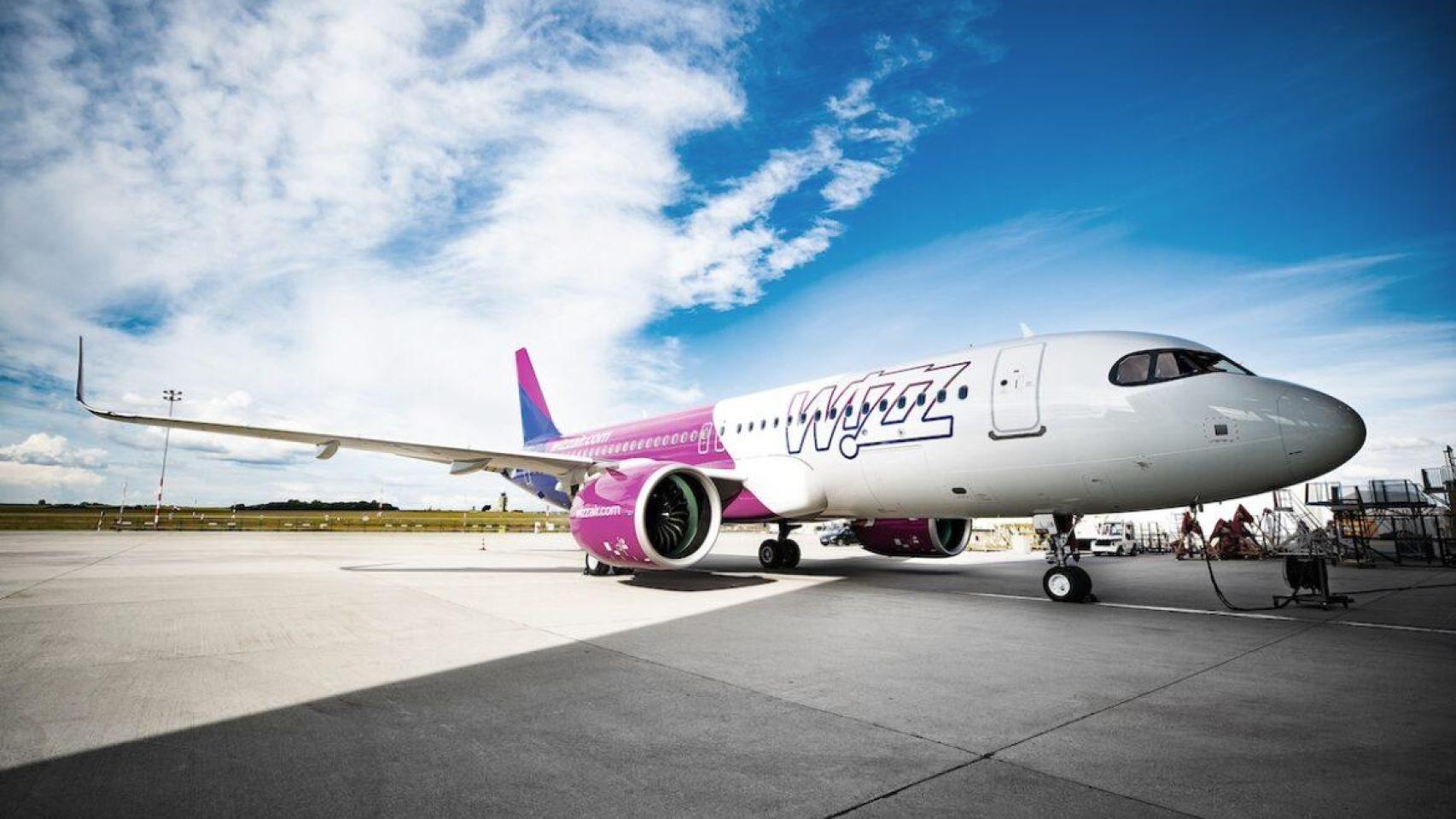 Imagen de un avión de Wizzair, la aerolínea húngara 'low cost'